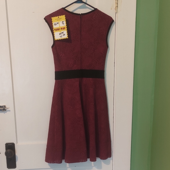 NWT Le Chateau laser cut dress - Picture 3 of 8